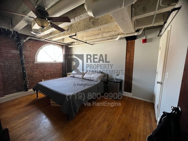 Building Photo - 201 Lamkin St