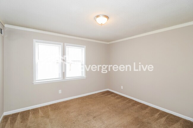 Building Photo - 3465 E Rolling Woods Dr