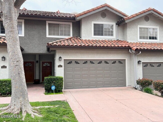 Primary Photo - 3121 E Hillcrest Dr