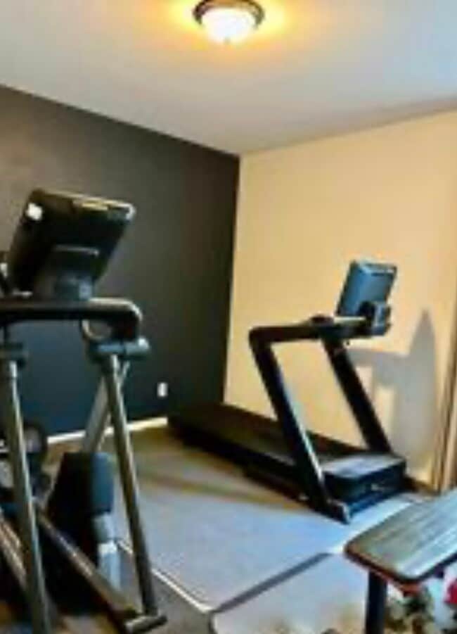 Building Photo - 4727 La Santa Rd