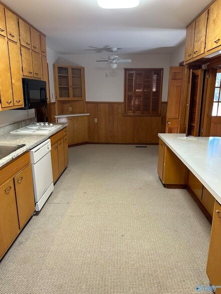 Building Photo - 102 Jones Valley Dr SE