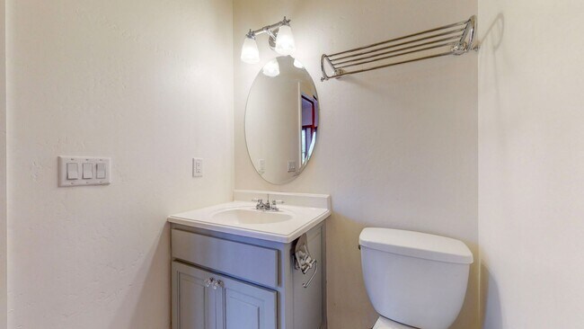 Building Photo - HISTORIC EDO 2/BD 2/BA CONDO