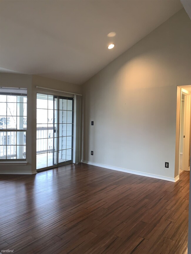 Building Photo - 1 br, 1 bath Condo - 12154 Penderview Terr...