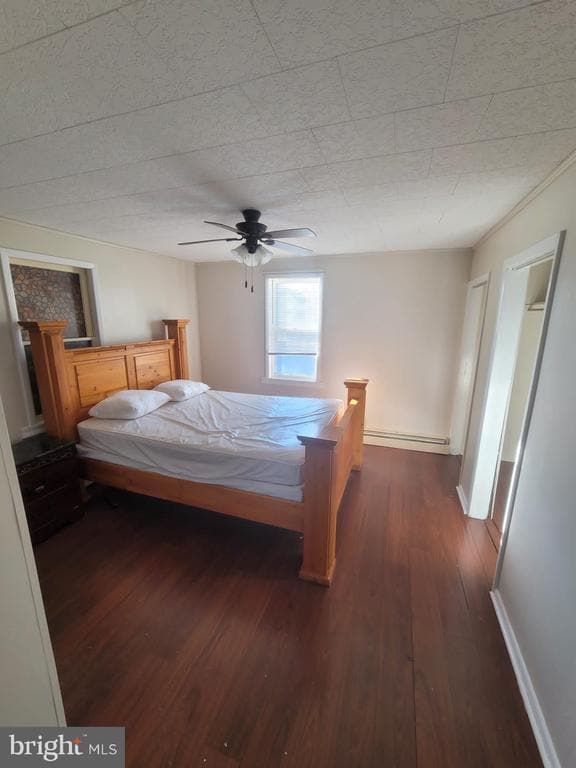 Building Photo - 308 Ash St