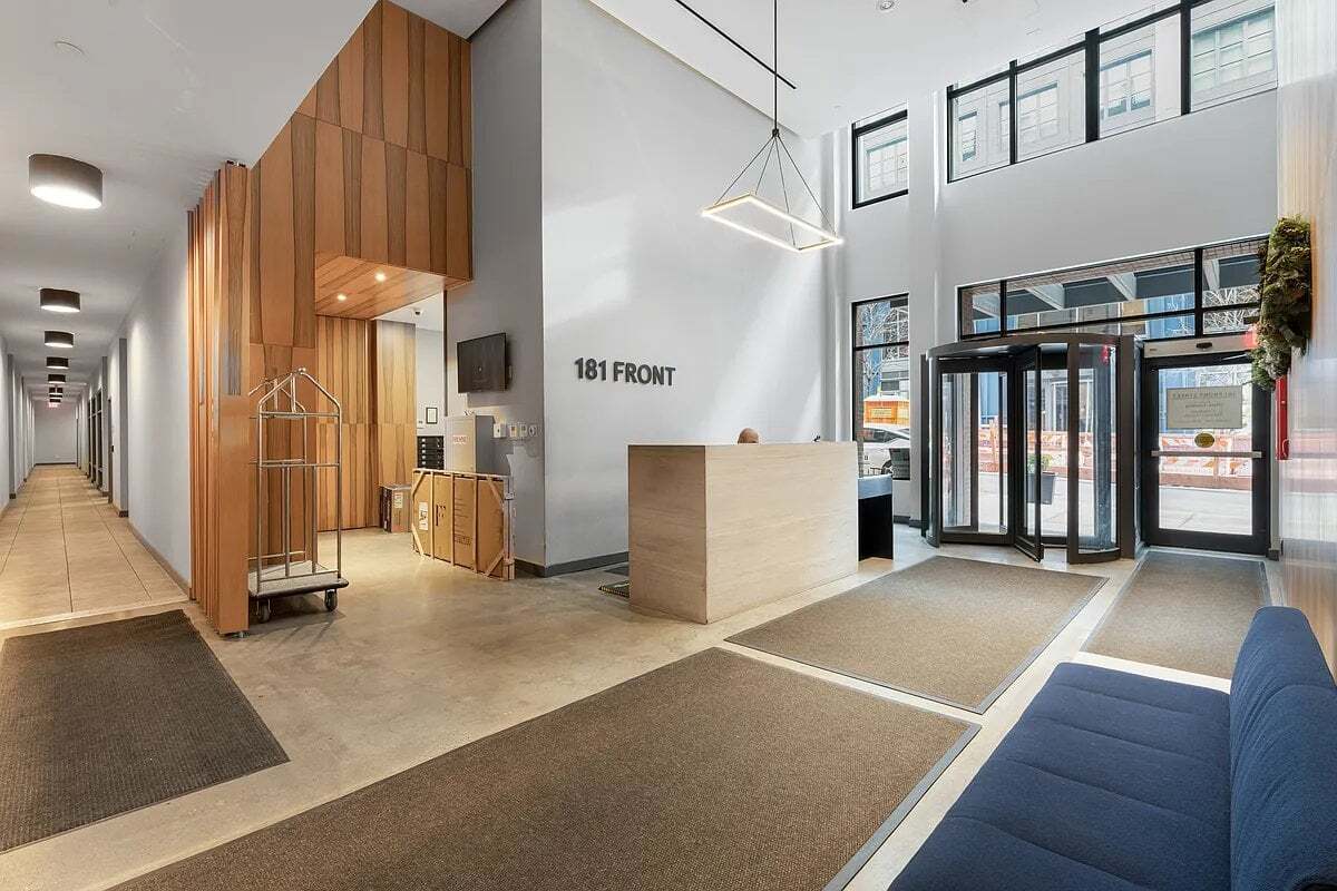 Building Photo - 181 Front St