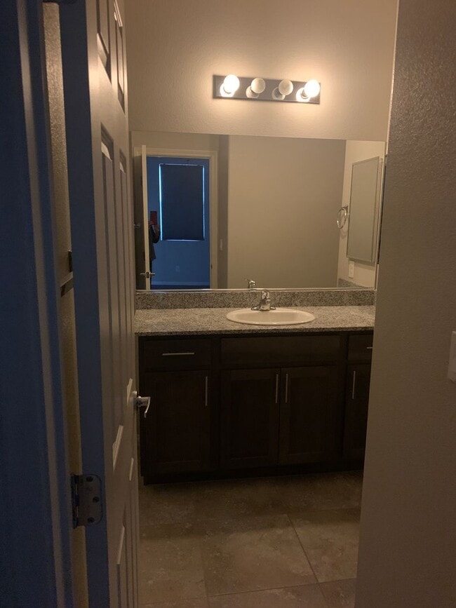 Building Photo - 2676 Chinaberry Hill St