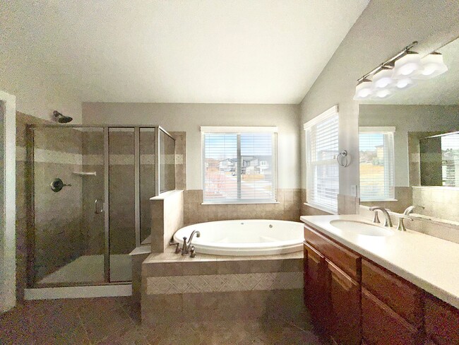 Building Photo - WELCOME HOME!