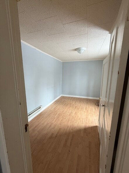 Building Photo - 500 E Front St