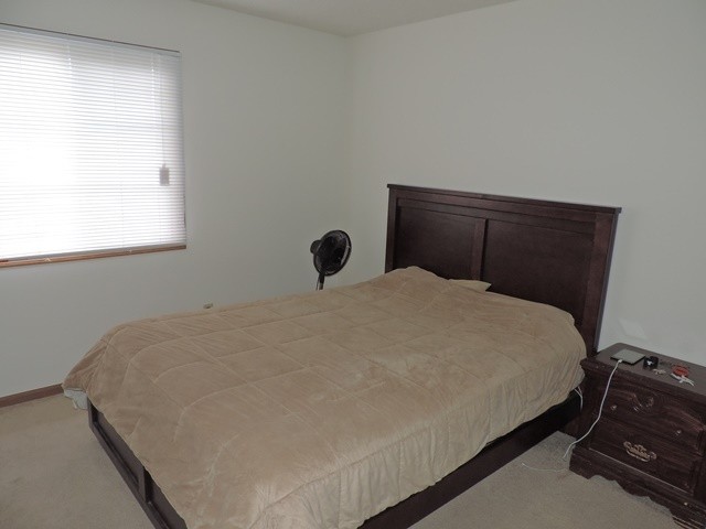 Building Photo - $995 | 2 Bedroom, 1 Bathroom Apartment | N...