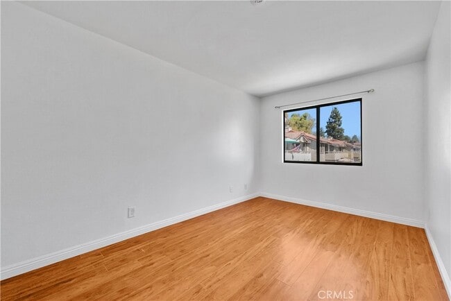 Building Photo - 5422 Chippewa Ct