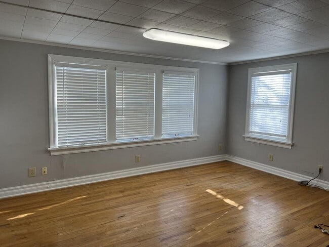 Building Photo - 1720 Exchange Ave