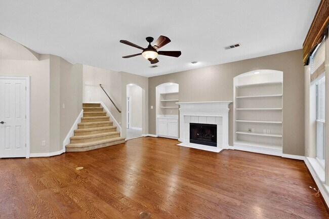 Building Photo - Chandlers Landing 4-Bedroom Home with Office