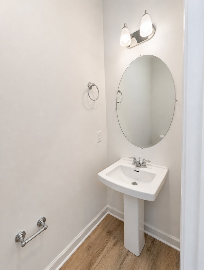 Building Photo - Modern Blacksburg Townhome with Garage, Balcony, Internet & Water Included with the Rent