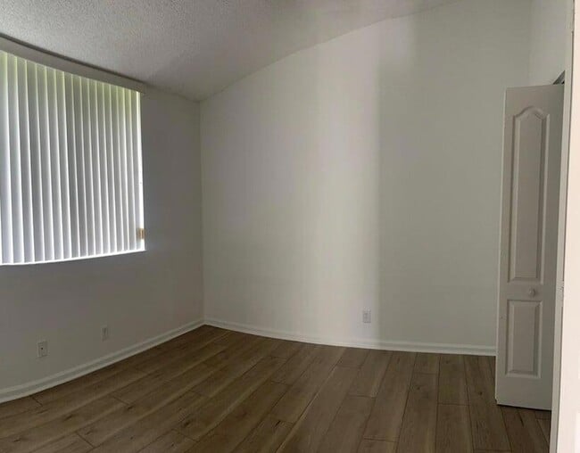 Building Photo - 9761 Boca Gardens Cir N