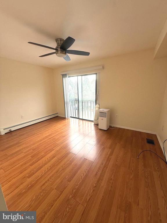 Building Photo - 1071 Lancaster Blvd