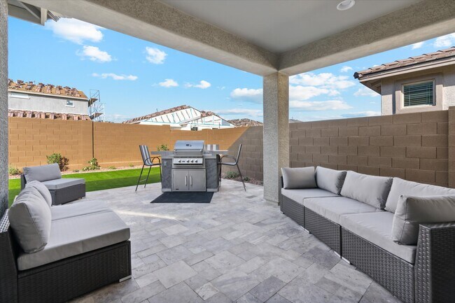 2nd view of patio - 9014 W Oregon Ave