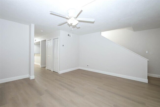 Building Photo - 4029 Henley Rd