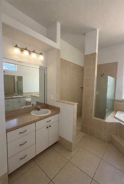 Building Photo - 9460 Hayward Rd