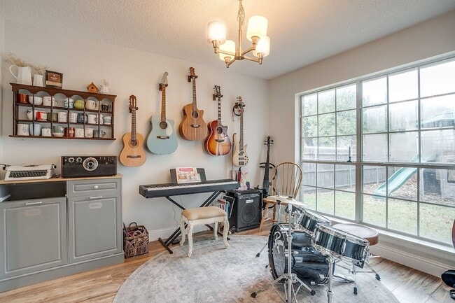 Building Photo - 5221 Grand Mesa Dr