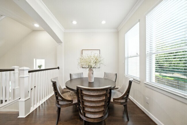 Building Photo - 9910 Spring Shadows Park Cir