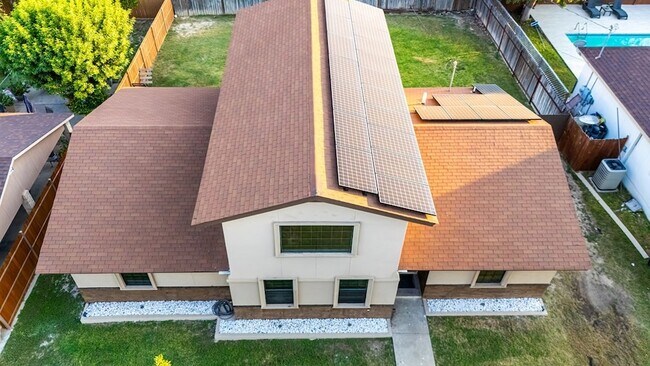 Building Photo - 2296 Maria Del Refugio Dr