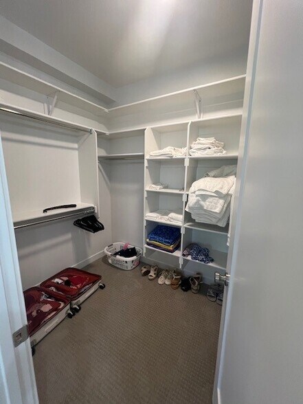 Building Photo - 11123 S Kestrel Rise Rd