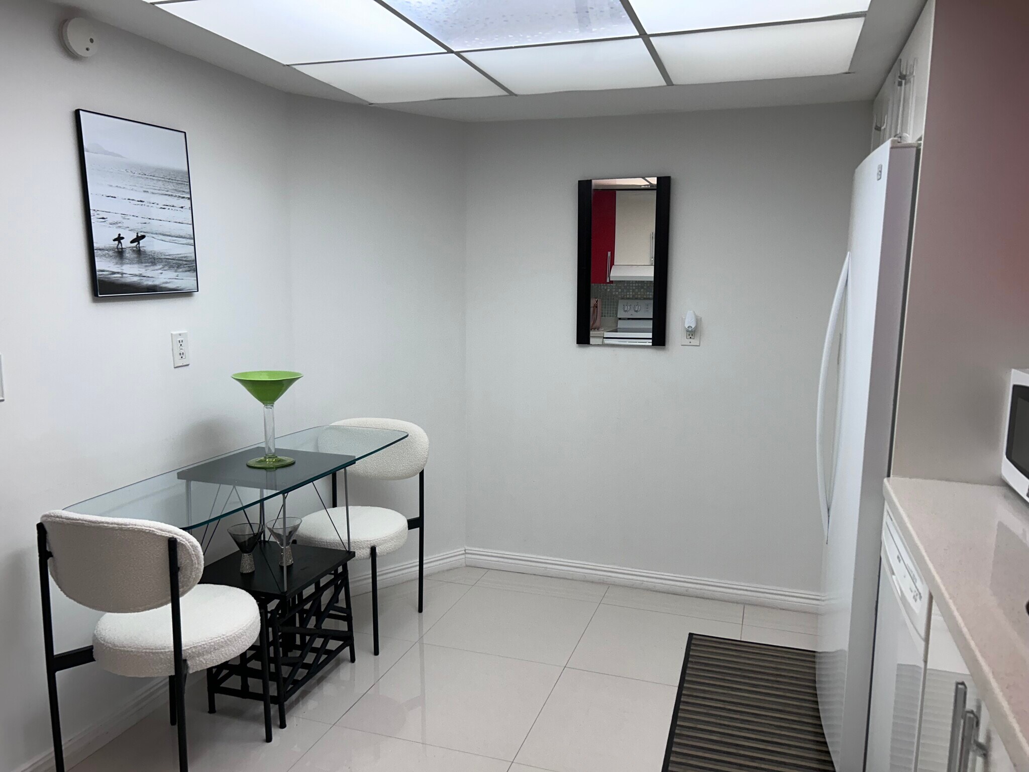Building Photo - 1301 NE Miami Gardens Dr