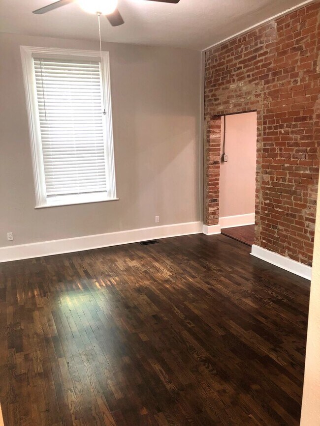 Building Photo - COMING SOON!! Historic 4 Bed, 2 Bath House