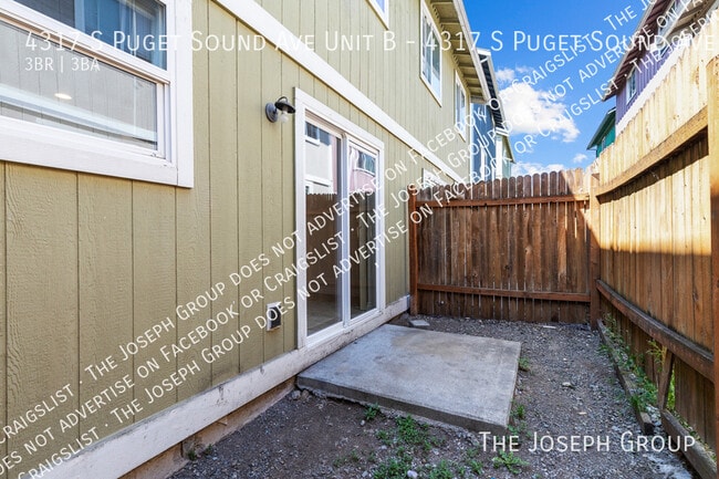 Building Photo - 4317 S Puget Sound Ave