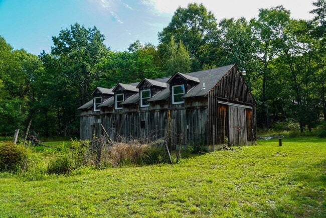 Building Photo - 9 Pulvers Ln