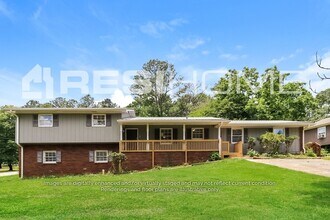 Building Photo - 304 Timber Lake Cir