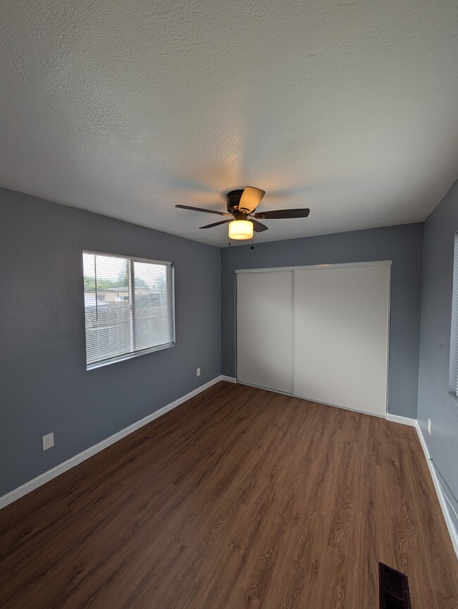 Building Photo - 7115 Weld St