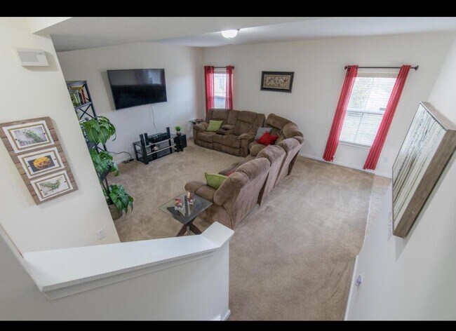 Building Photo - 6143 Brandon Dr