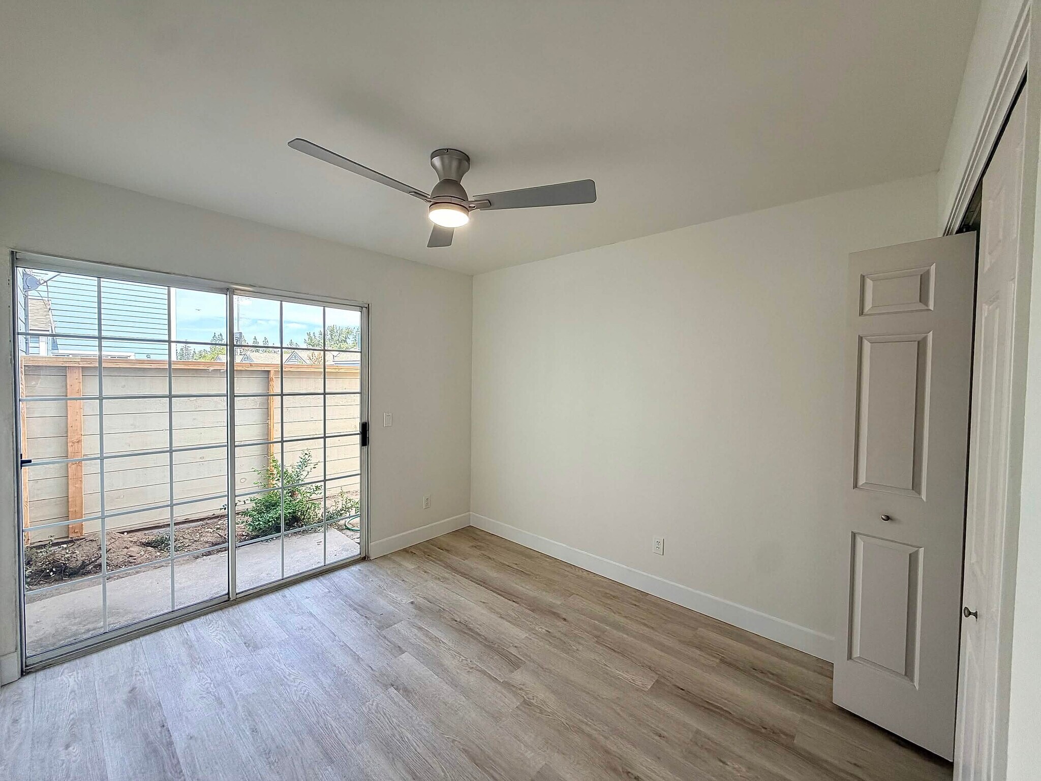 Building Photo - 1448 Plymouth Rock Way