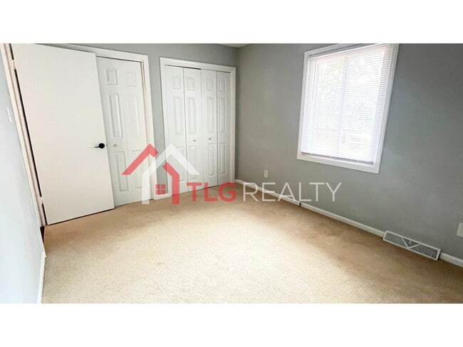 Building Photo - 609 Catawba Cir N