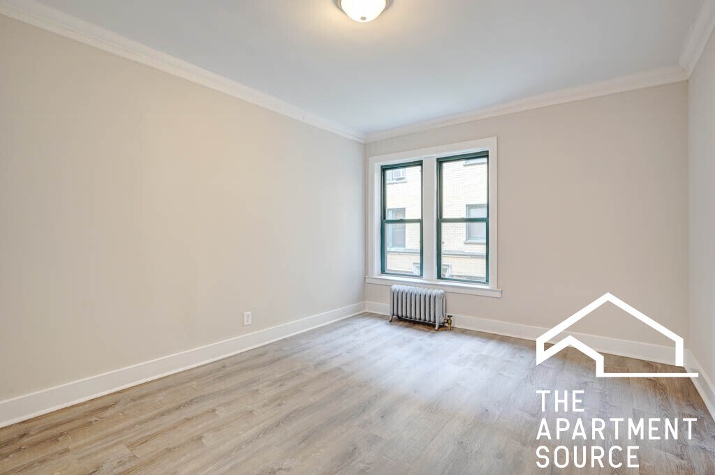 Building Photo - 2333 N Spaulding Ave