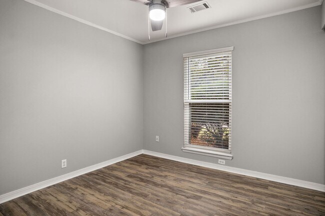 Building Photo - Port Royal SC Rental