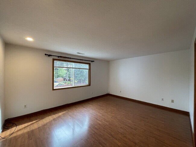 Building Photo - Classic 3-Bedroom Home with Large Yard & Attached 2-Car Garage