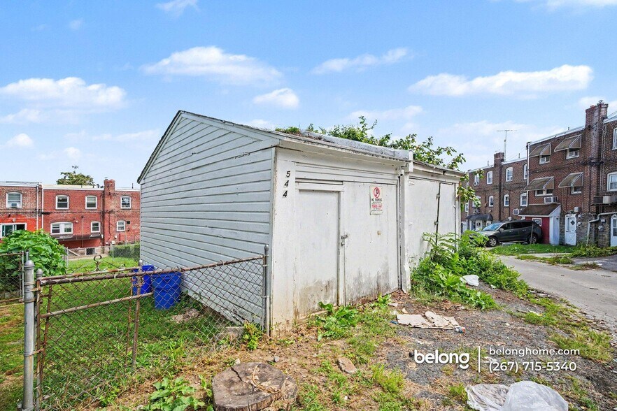 Building Photo - 544 Wiltshire Rd