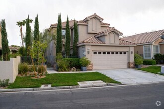 Building Photo - 1352 Fox Acres Dr