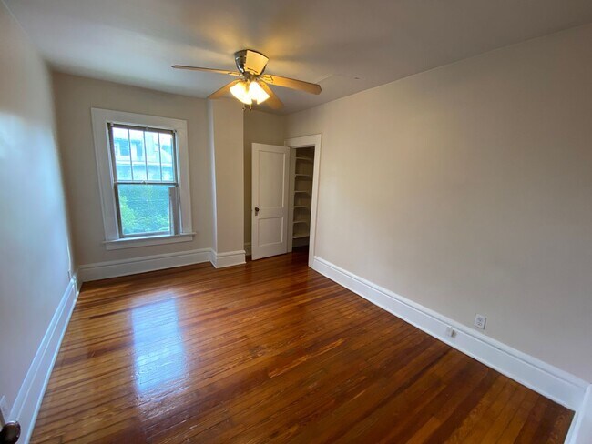 Building Photo - 2250 Indianola Ave