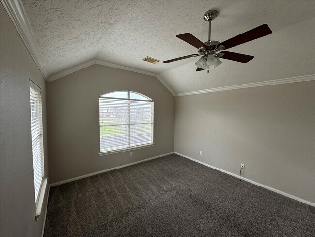 Building Photo - 17703 Towne Bridge Dr