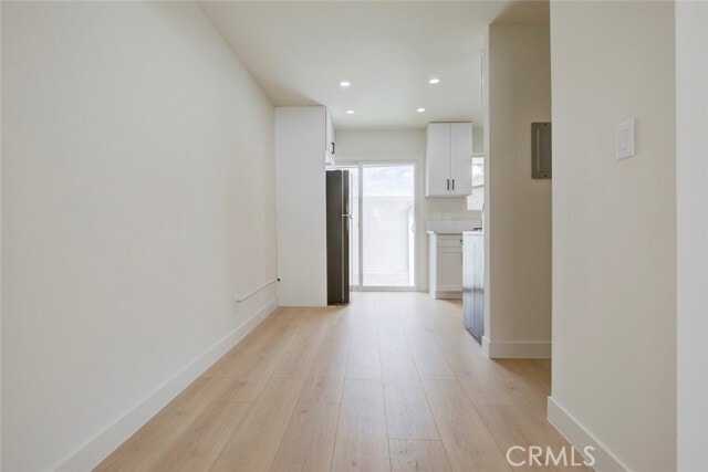 Building Photo - 9917 Marcus Ave