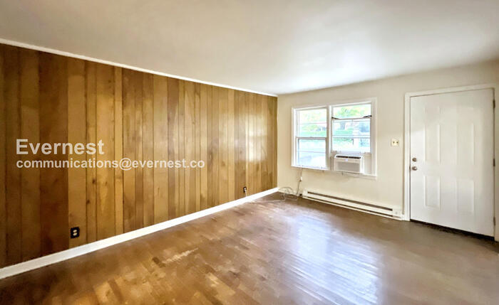 Building Photo - 3205 Alta Vista Dr