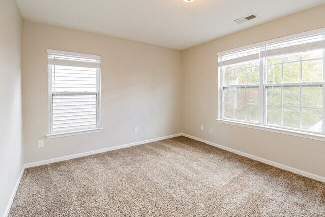 Building Photo - 812 Old Forester Ln