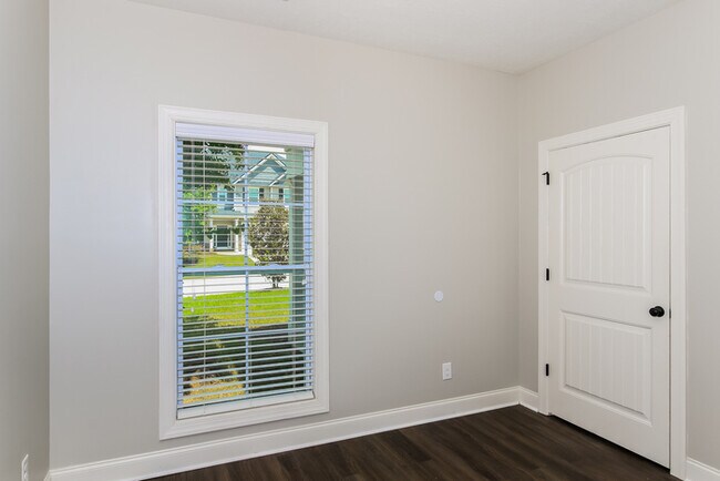 Building Photo - Spacious 4 Home in Chastain Place Grovetown, GA