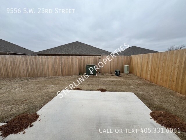 Building Photo - 9556 SW 23rd St