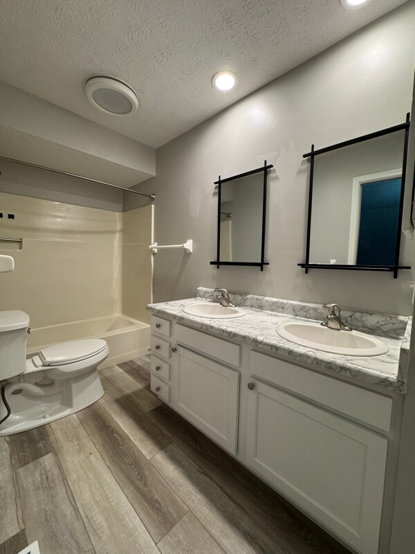 Building Photo - 6388 Wolcott Ct