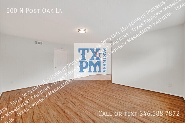 Building Photo - 500 N Post Oak Ln
