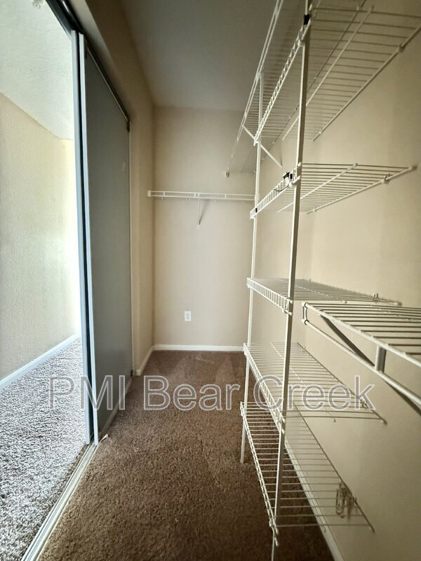 Building Photo - 7575 Kirby Dr